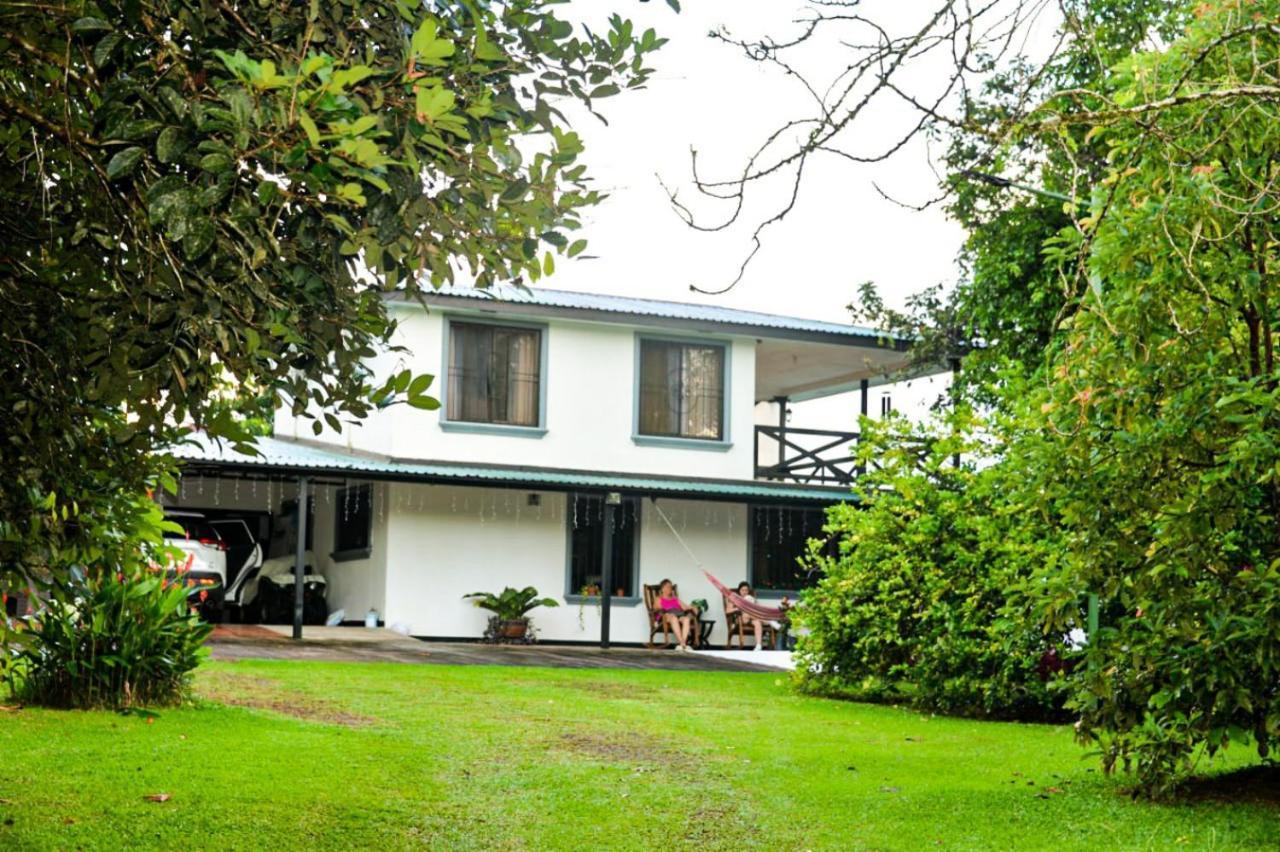 Вілла Casa Kamagu La Fortuna Екстер'єр фото